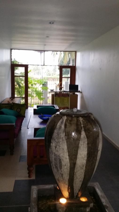 Villa Kapuru Negombo Luaran gambar